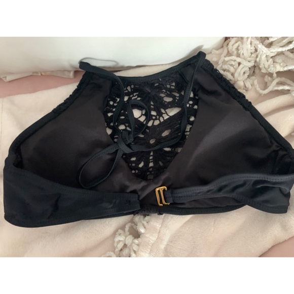 Crochet Bathing suit top - Picture 3 of 4